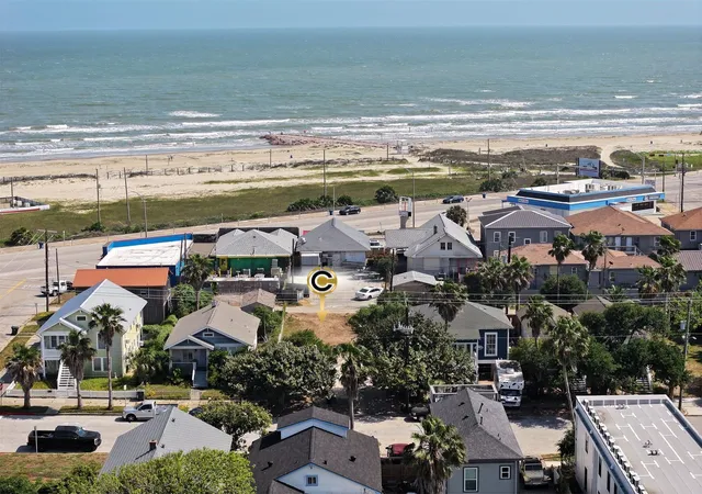 Land for sale at 911 Ave L, Galveston, TX 77550 | MLS# 79903309