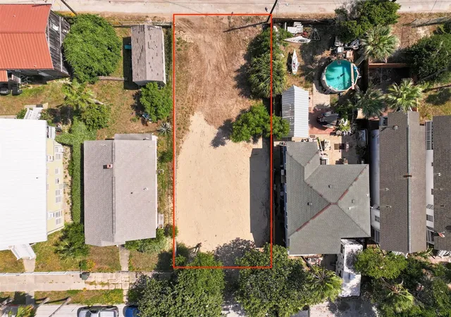 Photo 1 of Land for sale at 911 Ave L, Galveston, TX 77550 | MLS# 79903309 | Listing updated on 2026-05-28