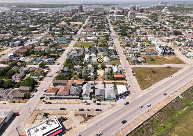 Photo 2 of Land for sale at 911 Ave L, Galveston, TX 77550 | MLS# 79903309 | Listing updated on 2026-05-28