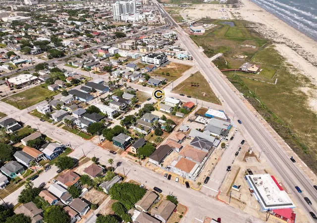 Photo 3 of Land for sale at 911 Ave L, Galveston, TX 77550 | MLS# 79903309 | Listing updated on 2026-05-28