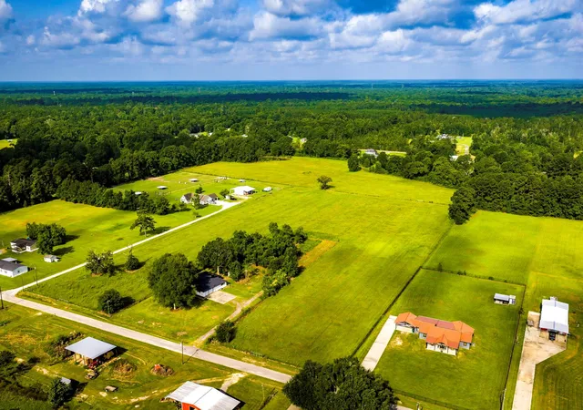 Homes for sale in Buna, TX | 546 County Road 882, Buna, TX 77612 | MLS# 93566032