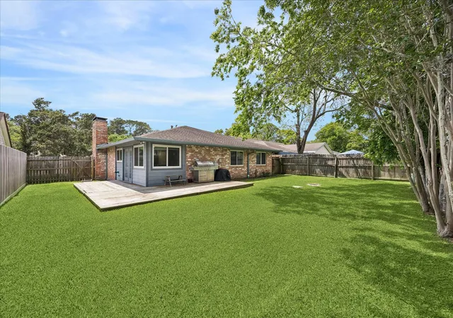 Homes for sale in Friendswood, TX | 16931 Creek Line Dr, Friendswood, TX 77546 | MLS# 32945267