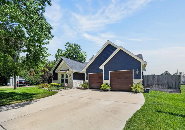 2nd image of 509 Texas St, Tomball, TX 77375 | MLS# 39438554