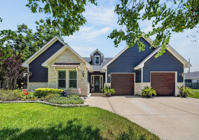 3rd image of 509 Texas St, Tomball, TX 77375 | MLS# 39438554