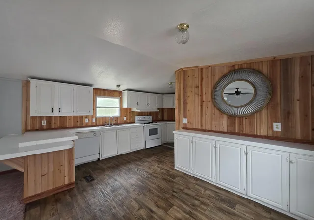 1st image of 331 Holmes Rd, Onalaska, TX 77360 | MLS# 69284335