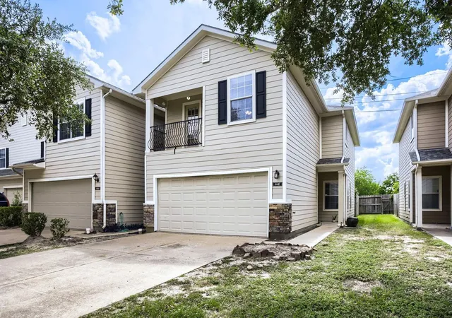 Photo 2 of Townhouse for sale at 6147 Yorktown Meadow Ln, Houston, TX 77084 | MLS# 84743781 | Listing updated on 2026-06-06
