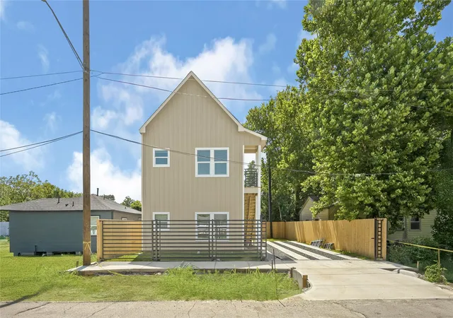 21st image of 8123 Betty Boop St #A/B, Houston, TX 77028 | MLS# 21213009