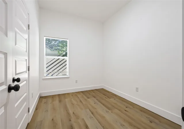 5th image of 8123 Betty Boop St #A/B, Houston, TX 77028 | MLS# 21213009