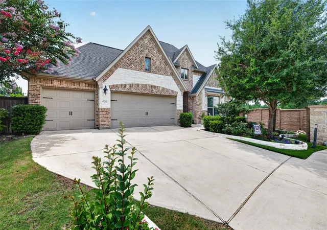 Photo 2 of Single family home for sale at 6702 Pioneer Trl, Katy, TX 77493 | MLS# 95652236 | Listing updated on 2026-06-26