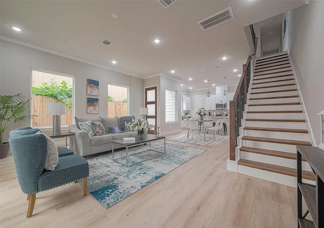 Photo 2 of Single family home for sale at 3835 Mainer St, Houston, TX 77021 | MLS# 43421322 | Listing updated on 2026-06-27