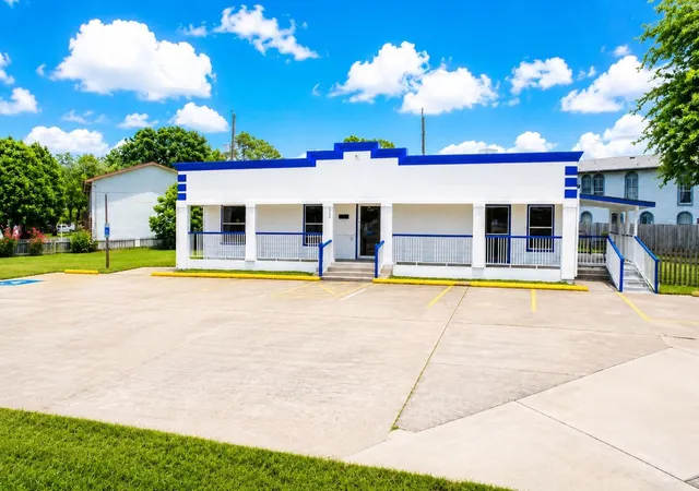 Photo 4 of Single family home for sale at 2321 Burke Rd, Pasadena, TX 77502 | MLS# 56577971 | Listing updated on 2026-08-26