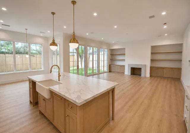 4th image of 4026 Colquitt St, Houston, TX 77027 | MLS# 25406707