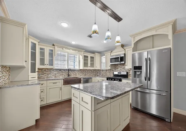 4th image of 16809 Market St, Channelview, TX 77530 | MLS# 26228523