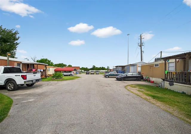 5th image of 16809 Market St, Channelview, TX 77530 | MLS# 26228523