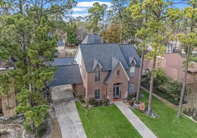 Photo 3 of Single family home for sale at 6710 Blue Hills Rd, Houston, TX 77069 | MLS# 25634841 | Listing updated on 2026-09-13