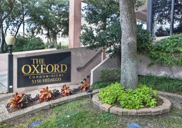 2nd image of 5150 Hidalgo St, Houston, TX 77056
