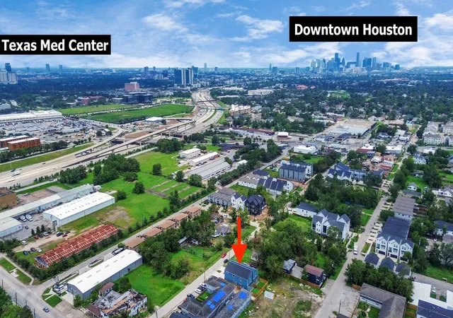 1st image of 6817 Peerless Street, Houston, TX 77021 | MLS# 49784580