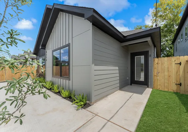4th image of 8116 Double Ave, Houston, TX 77088