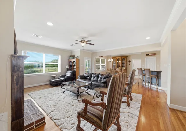 Photo 3 of Single family home for sale at 4304 Skinner Ln, Richmond, TX 77406 | MLS# 87362656 | Listing updated on 2026-09-25