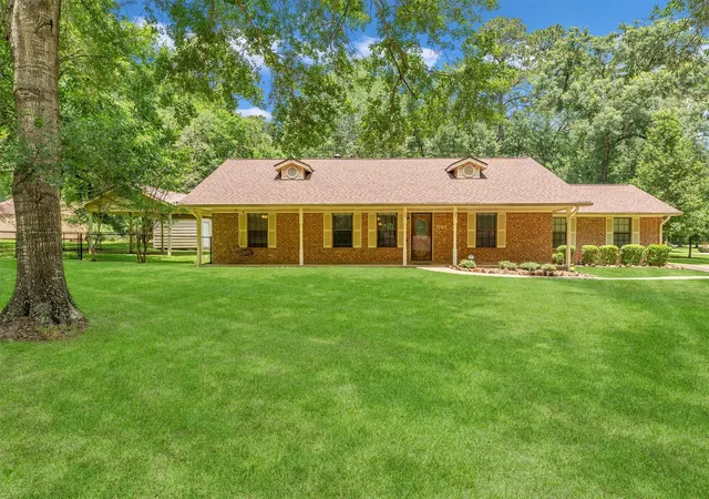 Photo 1 of Single family home for sale at 361 Forest Ln, Huntsville, TX 77340 | MLS# 95232269 | Listing updated on 2026-09-10