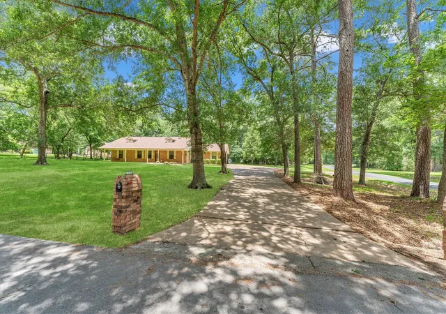 Photo 2 of Single family home for sale at 361 Forest Ln, Huntsville, TX 77340 | MLS# 95232269 | Listing updated on 2026-09-10