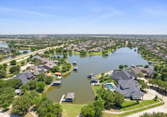 Photo 3 of Single family home for sale at 19707 Hubbard Crk Ct, Cypress, TX 77433 | MLS# 71750504 | Listing updated on 2026-08-31