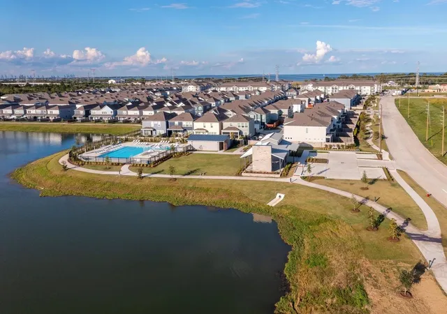 42nd image of 639 Salt Marsh Trl, Kemah, TX 77565 | MLS# 15583795