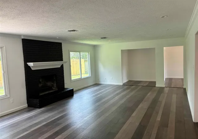 Photo 4 of Single family home for sale at 17402 Anvil Ct, Houston, TX 77090 | MLS# 75417412 | Listing updated on 2026-08-13