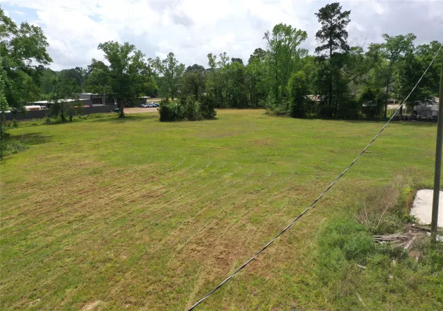 4th image of 301 Birch St, Cleveland, TX 77327 | MLS# 40512628