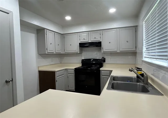 Homes for sale in Webster, TX | 17311 Heritage Bay Dr, Webster, TX 77598 | MLS# 42796730