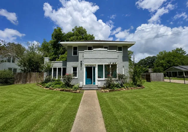 Photo 1 of Single family home for sale at 719 N Resident St, Wharton, TX 77488 | MLS# 49938878 | Listing updated on 2026-09-07