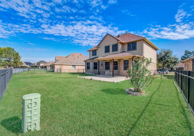 Photo 4 of Single family home for sale at 8427 E Windhaven Ter Trl, Cypress, TX 77433 | MLS# 30292753 | Listing updated on 2026-08-21