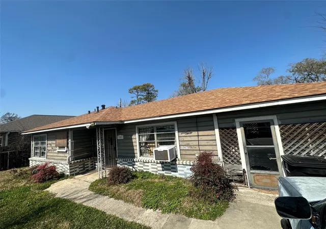 Photo 2 of Single family home for sale at 7001 Finch St, Houston, TX 77028 | MLS# 39394748 | Listing updated on 2026-04-01