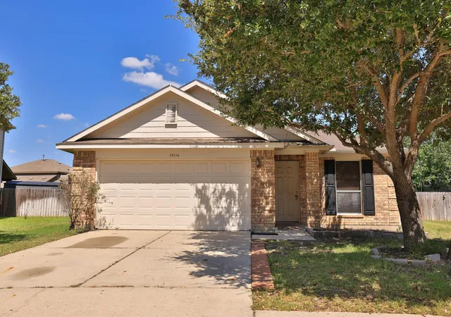 1st image of 19114 Hemington Cir, Tomball, TX 77375 | MLS# 58007848