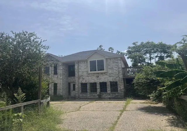 Photo 2 of Single family home for sale at 5407 Victoria Dr, Rosharon, TX 77583 | MLS# 27880259 | Listing updated on 2026-08-20