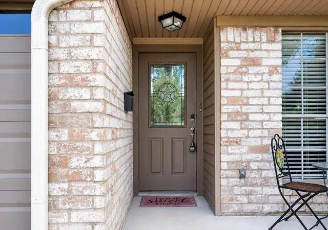 Homes for sale in La Porte, TX | 8419 Avington Rd, La Porte, TX 77571 | MLS# 31249734