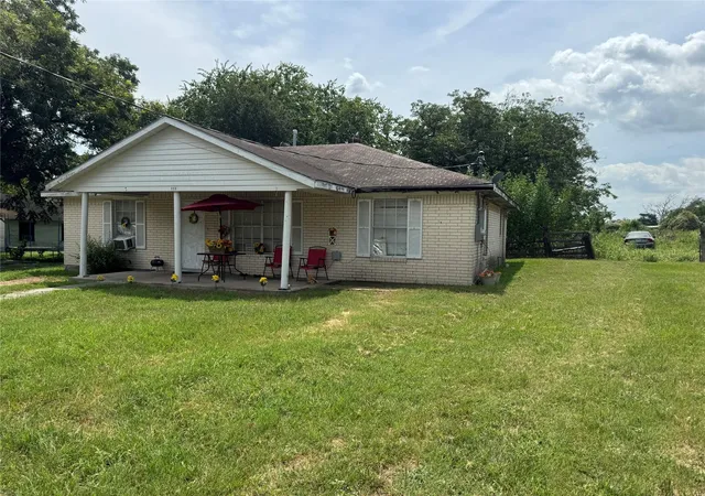 1st image of 115 Saint John Rd, Schulenburg, TX 78956 | MLS# 64222446