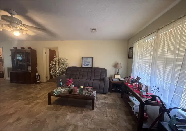 Photo 3 of Single family home for sale at 115 Saint John Rd, Schulenburg, TX 78956 | MLS# 64222446 | Listing updated on 2026-10-02