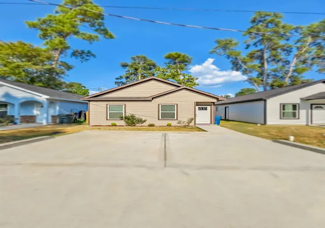 Photo 1 of Single family home for sale at 861 Palmdate, Montgomery, TX 77316 | MLS# 83517907 | Listing updated on 2026-08-26