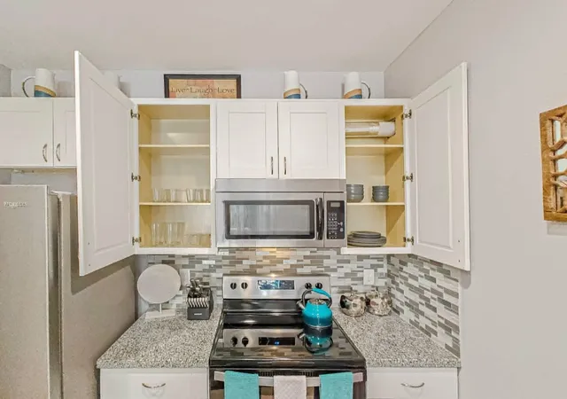 Photo 4 of Single family home for sale at 861 Palmdate, Montgomery, TX 77316 | MLS# 83517907 | Listing updated on 2026-08-26