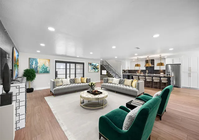 5th image of 4907 Wigton Dr, Houston, TX 77096 | MLS# 2408566