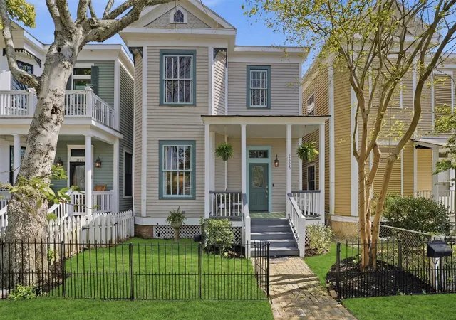 Single family home for sale at 2523 Ave M, Galveston, TX 77550 | MLS# 88938533