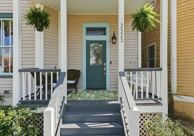 Photo 1 of Single family home for sale at 2523 Ave M, Galveston, TX 77550 | MLS# 88938533 | Listing updated on 2026-09-20
