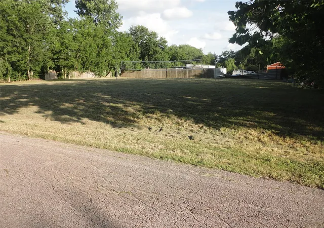 Photo 4 of Land for sale at 6521 Whitton Dr, Houston, TX 77085 | MLS# 7277832 | Listing updated on 2026-07-10