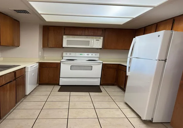 1st image of 2814 S Bartell Dr #39, Houston, TX 77054 | MLS# 53063906