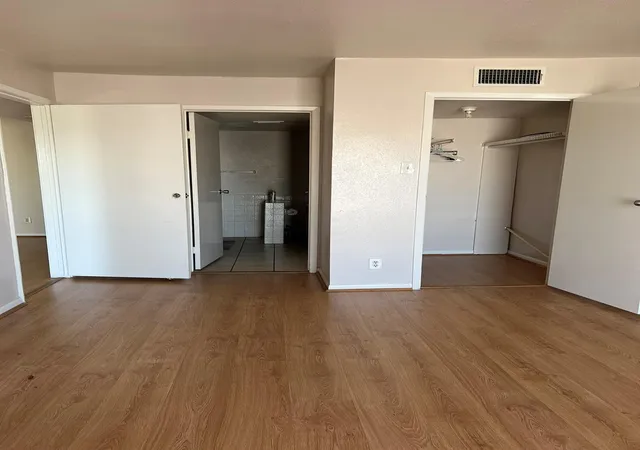 5th image of 2814 S Bartell Dr #39, Houston, TX 77054 | MLS# 53063906