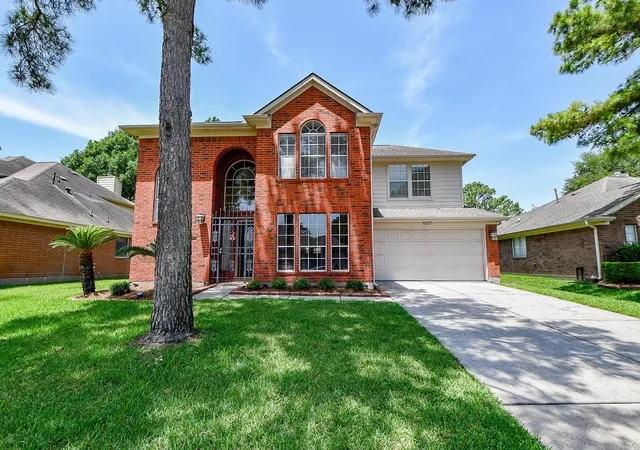 Photo 1 of Sale Pending at 11707 Turtle Lake Dr, Houston, TX 77064 | MLS# 52319626 | Listing updated on 2026-09-01