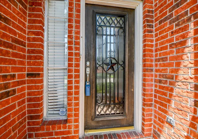 Photo 3 of Sale Pending at 11707 Turtle Lake Dr, Houston, TX 77064 | MLS# 52319626 | Listing updated on 2026-09-01