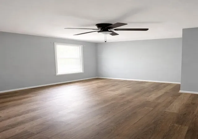 5th image of 2324 Cedar Dr Dr, La Marque, TX 77568 | MLS# 13357282