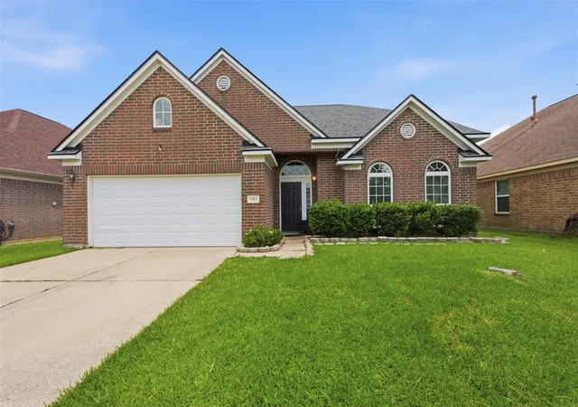 Homes for sale in Baytown, TX | 5915 Annatto Dr, Baytown, TX 77521 | MLS# 10683234